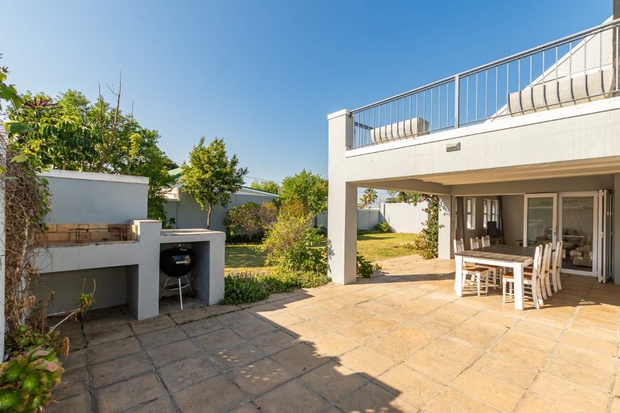 5 Bedroom Property for Sale in Tokai Western Cape